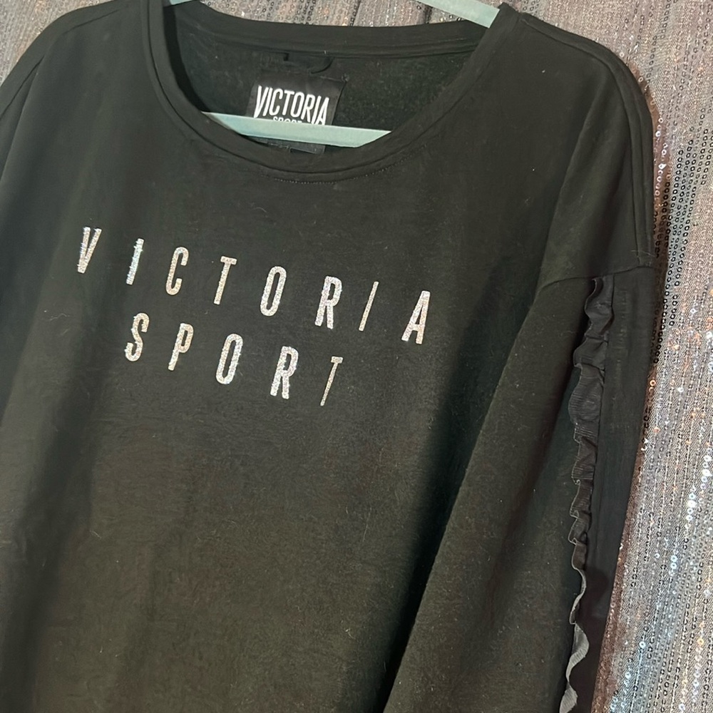 Victoria Sport Sweatshirt